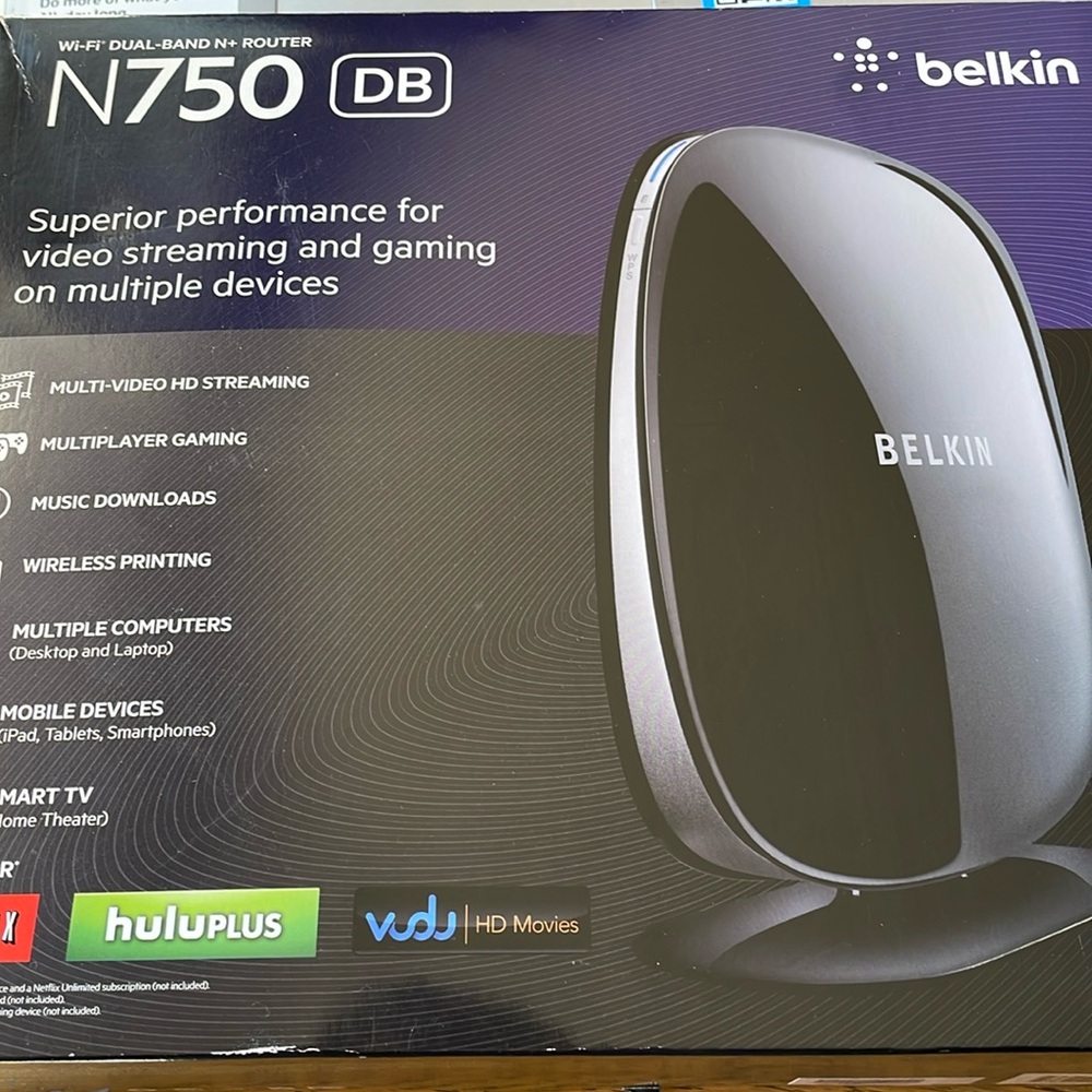 Belkin N750 Wi-Fi Dual Band N+ Router LIKE NEW